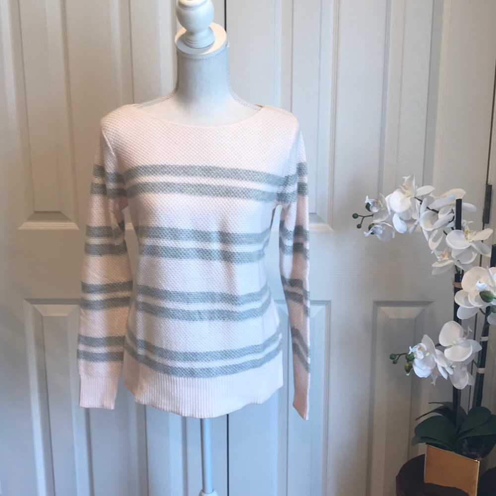 Gap sweater! 👚💗